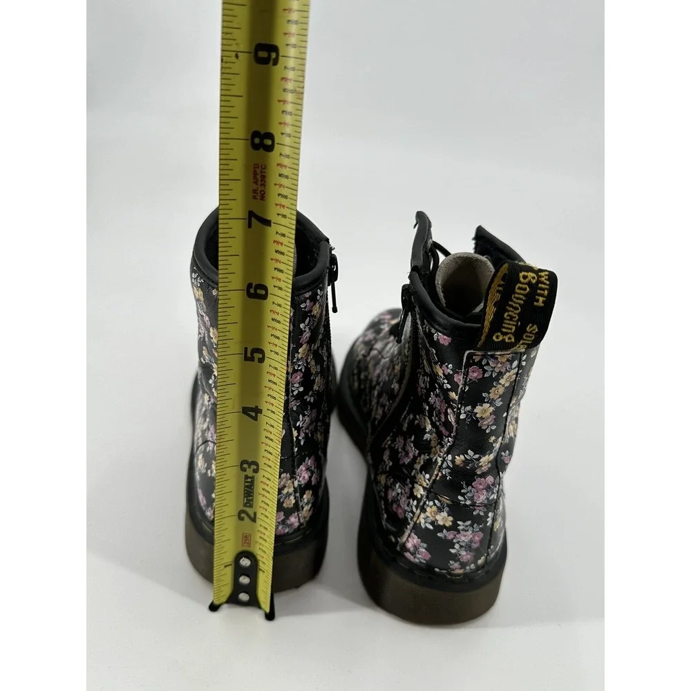 Dr Marten's Combat Boot Youth Girl Delaney‎ Black Flower Print Size US 3 UK 2